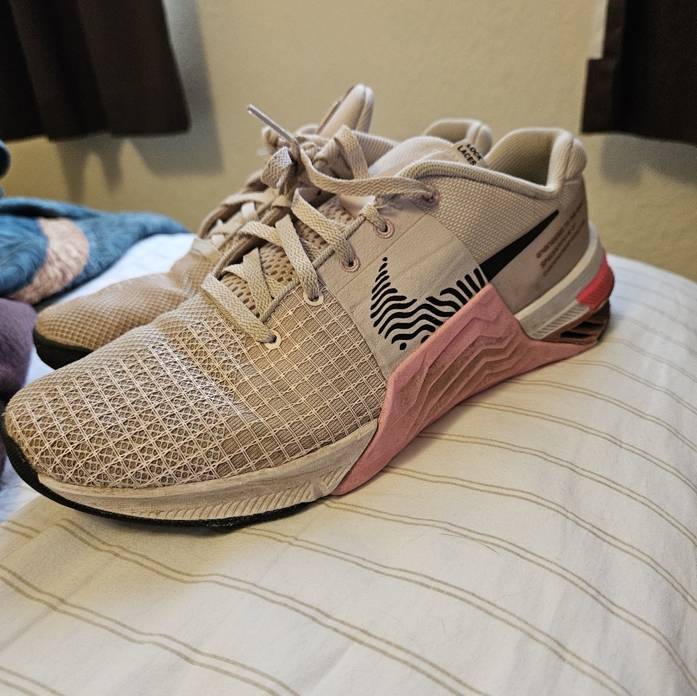 Nike Metcon 8 women's shoes